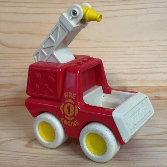 Vintage Tonka Fire Truck Push Toy Car Retro Red & Yellow - Picture 2 of 4